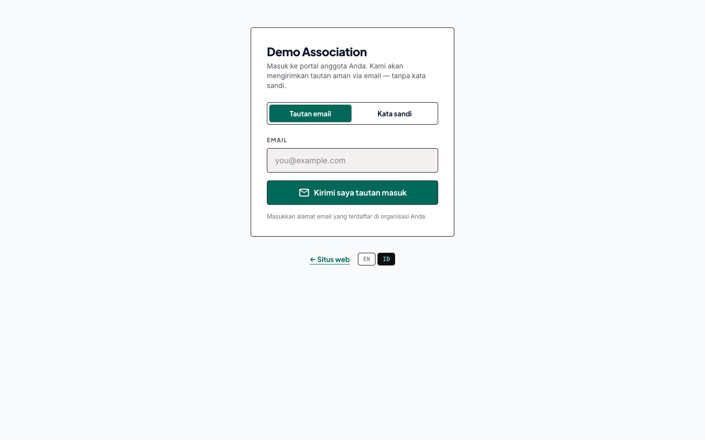 Halaman masuk anggota, menawarkan tautan email atau kata sandi