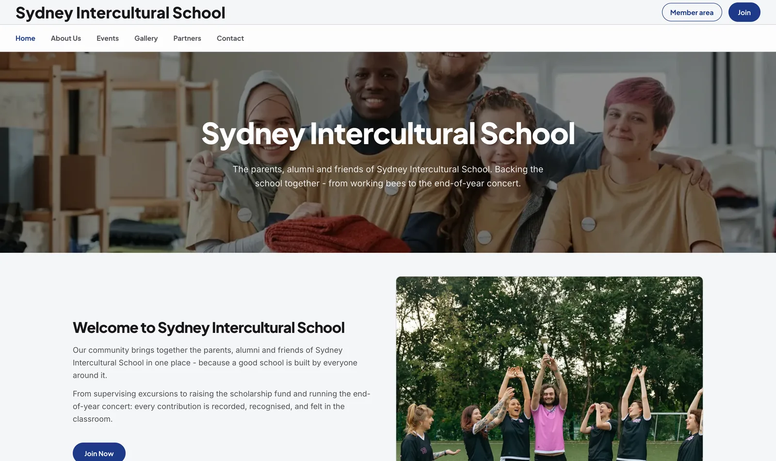 A website that keeps itself current
