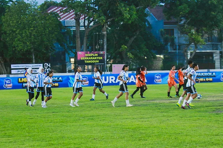 U-18 (08/11/ 2025)